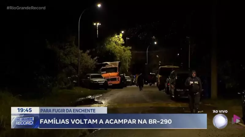 Famílias acampam na BR-290 para fugir de alagamentos em Porto Alegre: veja imagens