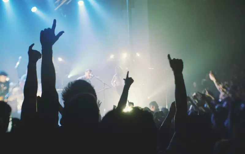 Fase dos jurados no E Pra Cantar: critérios para escolher as músicas finalistas do Dia do Rock
