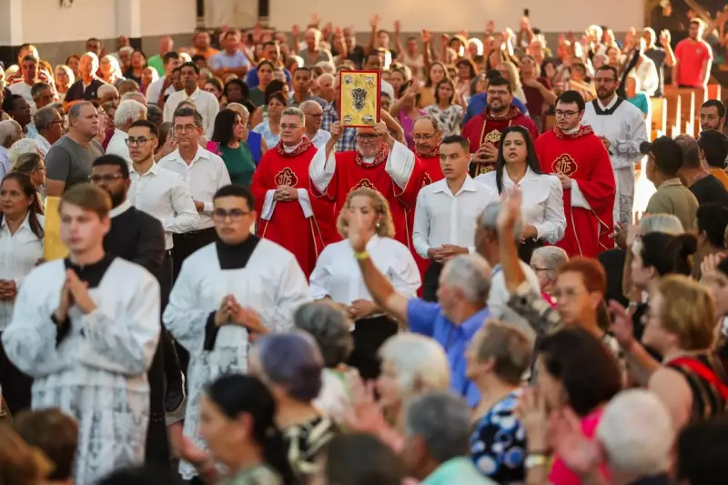 Fé e Solidariedade: Histórias Inspiradoras de Voluntários da Romaria que Atrai Milhões em Goiás