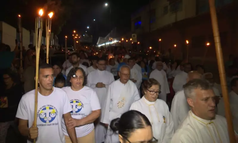 Fé em movimento: 12 mil fiéis celebram Corpus Christi em Rio Branco com procissão emocionante