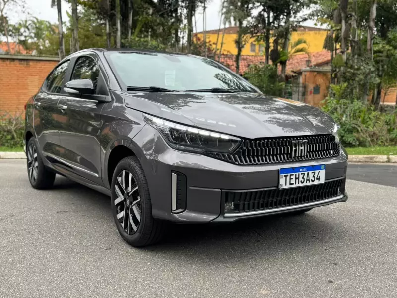 Fiat Cronos Precision 1.3 CVT: Testamos o Sedã Racional que Conquista o Brasil