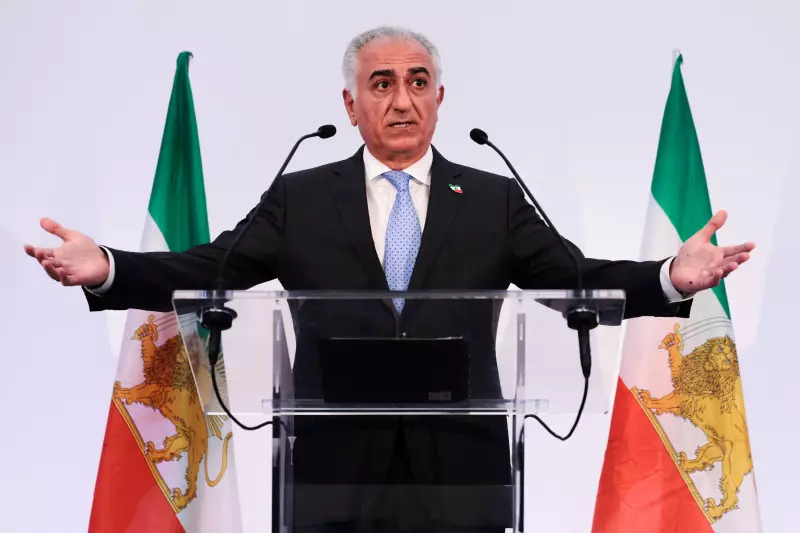 Filho do último xá do Irã culpa Khamenei por conflitos e compara momento atual à queda do Muro de Berlim