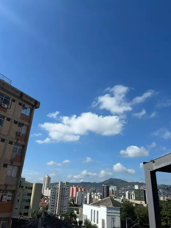 Fim de semana em MG: clima seco e temperaturas amenas com retorno de massa de ar frio na segunda