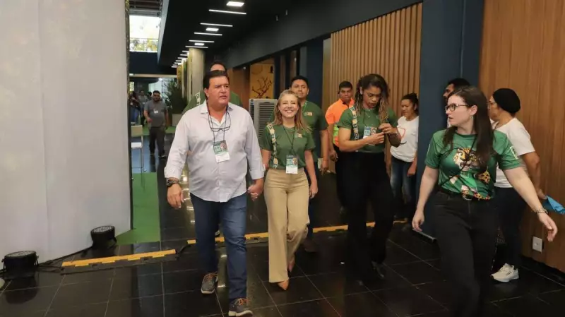 Flávia Moretti brilha na visita à exposição de Várzea Grande na FIT Pantanal