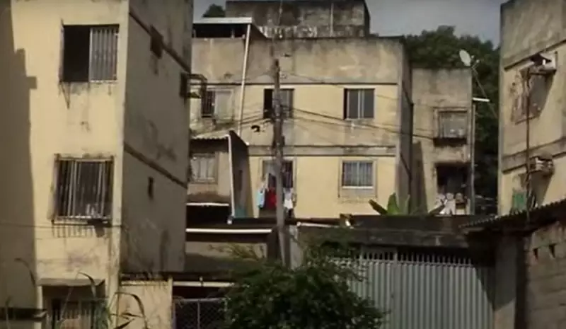 Foragido é preso dentro de guarda-roupa e tenta subornar PM com R$ 10 mil no ES
