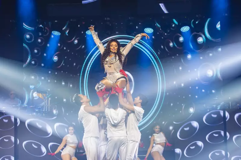 Francy Ribeiro e Banda Lamazon lançam último bloco de DVD em homenagem a Belém como Capital Mundial do Brega