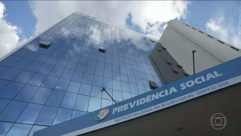 Fraudes no INSS: Governo deve apresentar calendário de devolução de valores descontados ilegalmente