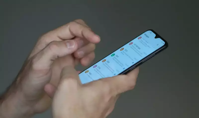 Fraudes online: 4 em cada 10 brasileiros já foram vítimas na internet