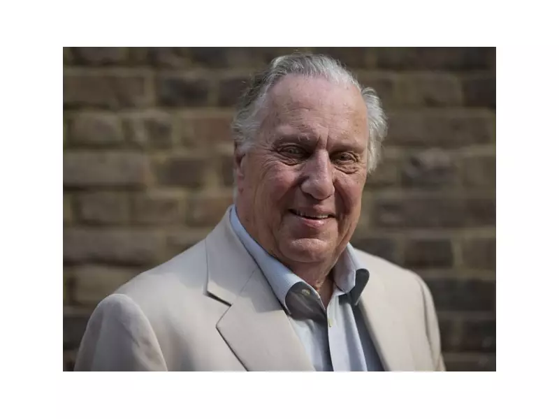 Frederick Forsyth, autor de 'O Dia do Chacal', morre aos 86 anos: legado na literatura de suspense