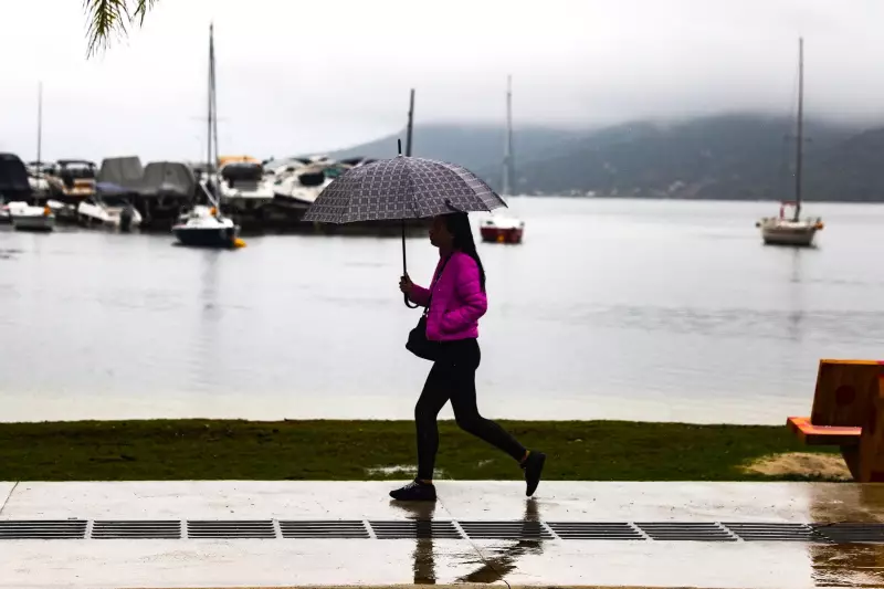 Frente fria no RS e SC: alerta para tempestades, ventos fortes e granizo