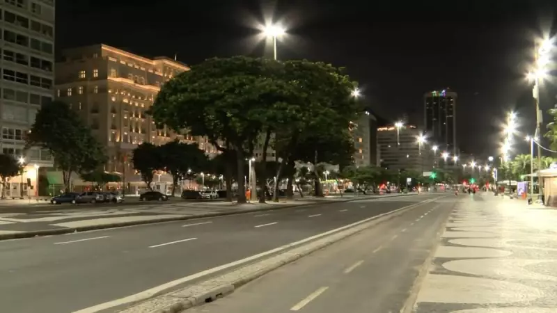 Frio intenso no Rio de Janeiro surpreende turistas e deixa ruas desertas