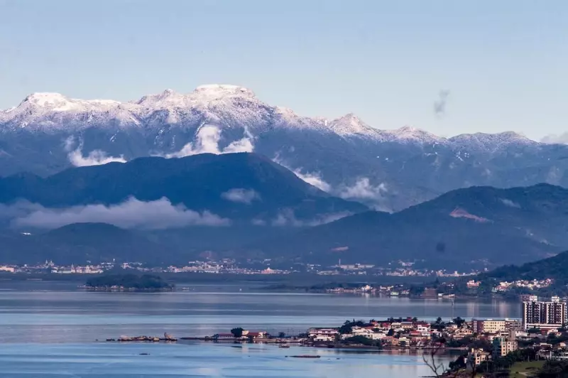 Frio recorde: Será que neva no Morro do Cambirela após 12 anos?