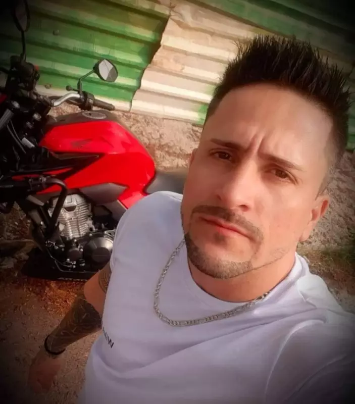 Fugitivo é encontrado escondido dentro de sofá após 10 meses foragido na Zona da Mata