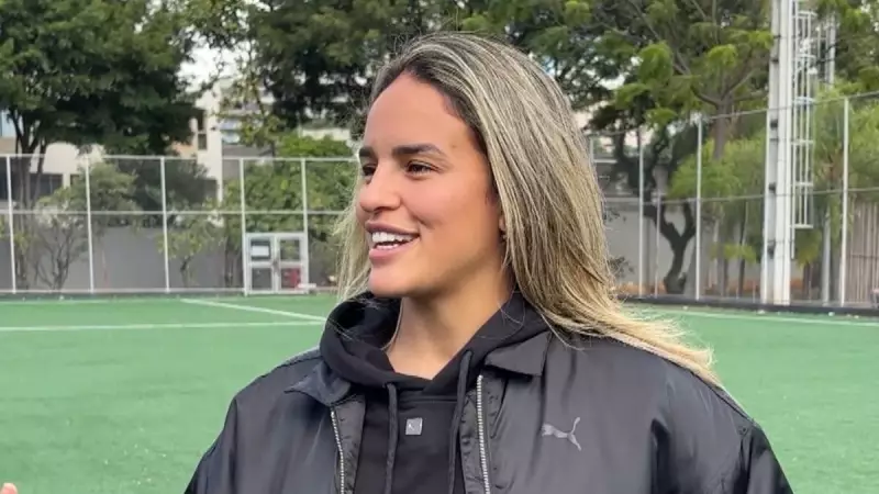 Gabi Nunes celebra transferência histórica no futebol feminino: 'Valorizou todo o meu trabalho'