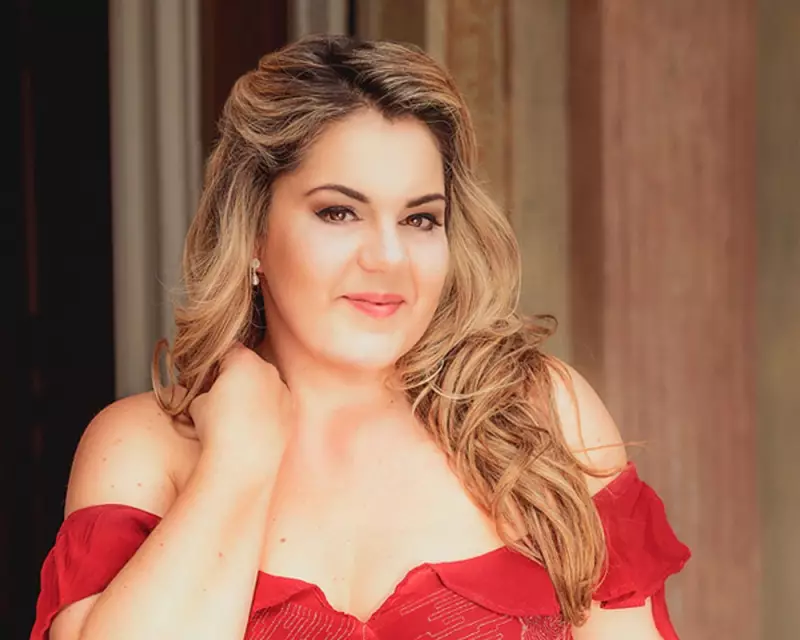Gabriella Di Laccio será condecorada pela realeza britânica: saiba detalhes