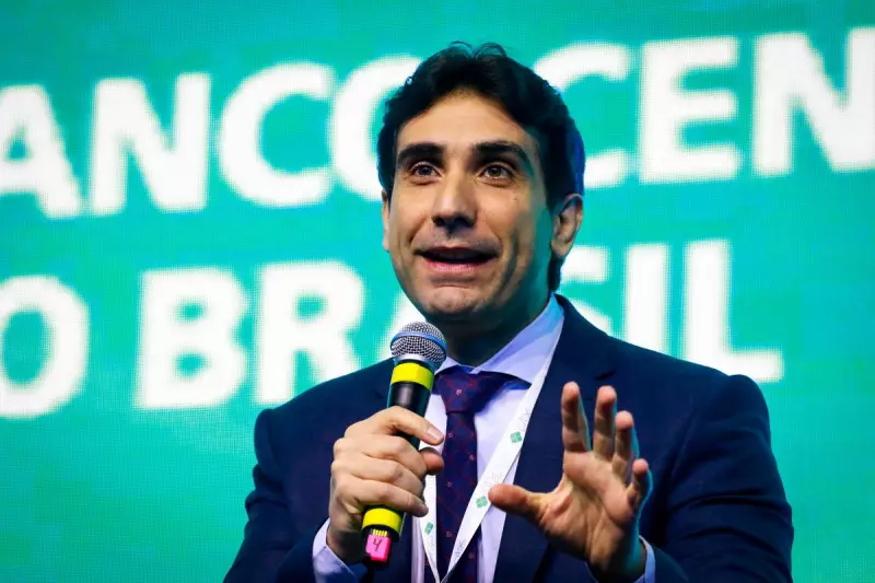 Galipolo destaca necessidade de sinalização clara do governo sobre compromisso fiscal