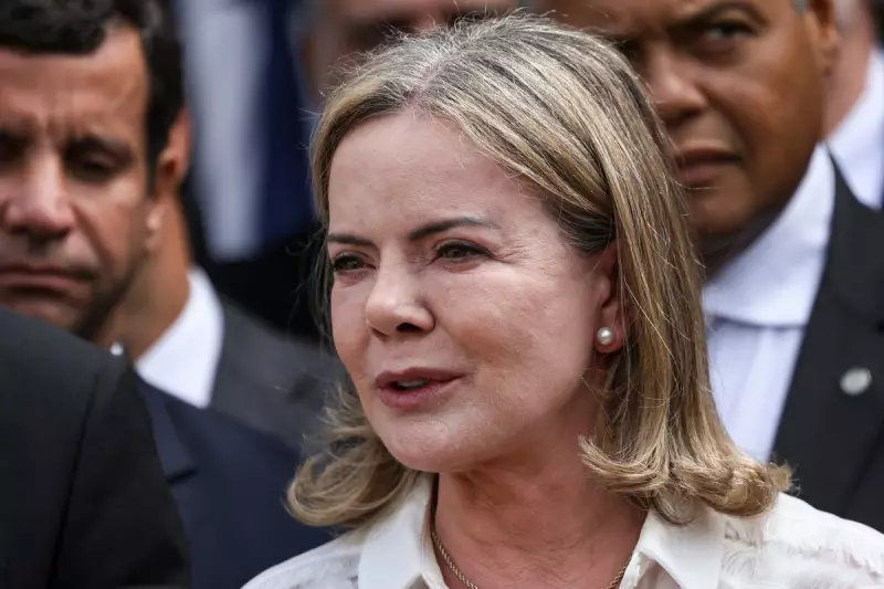 Gleisi Hoffmann busca diálogo com Motta e Alcolumbre antes de reunião sobre ajuste fiscal