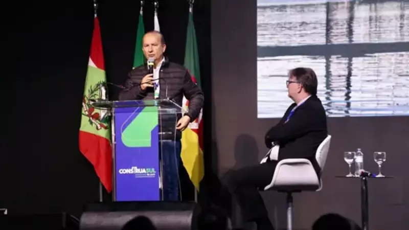Governador de SC menciona 'país do Sul' em discurso que reacende debate separatista