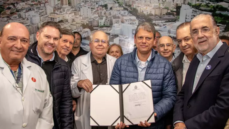 Governador Tarcísio de Freitas entrega moradias e libera R$ 16 milhões para Hospital de Base em Rio Preto