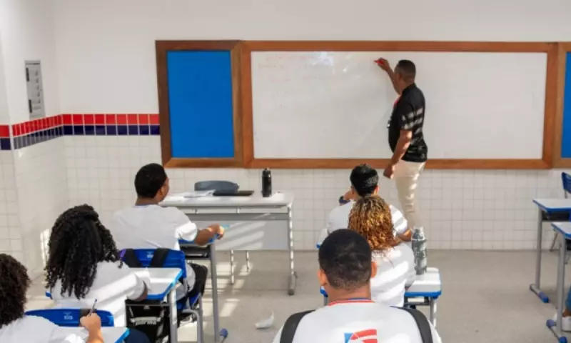 Governo da Bahia abre vagas para professores: Oportunidade para educadores na região de Feira de Santana