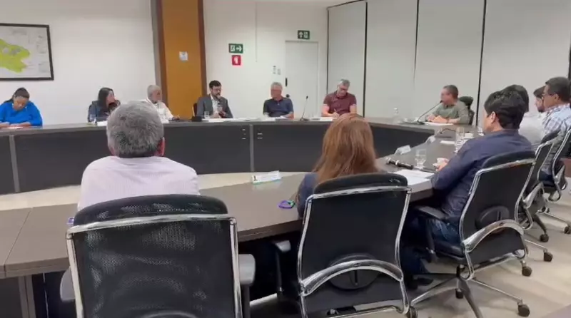 Governo e Igua debatem melhorias na distribuição de água e tratamento de esgoto em Sergipe