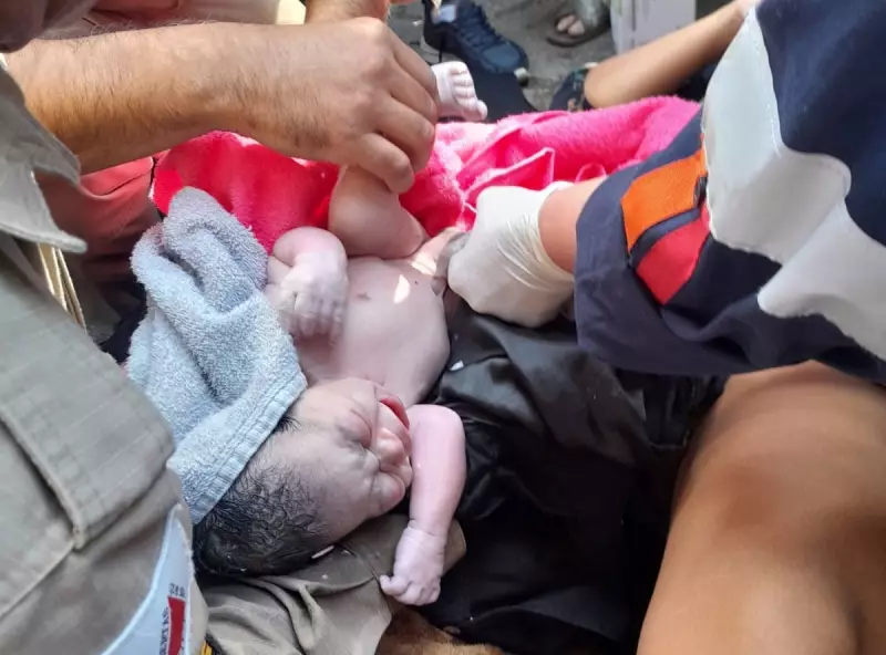 Grávida dá à luz em rua histórica de São João del Rei: momento emocionante é registrado em vídeo