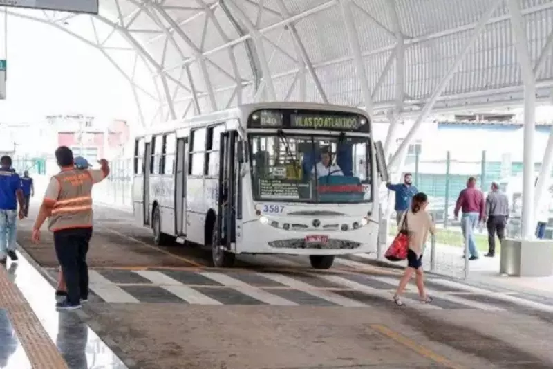 Greve de ônibus paralisa sete cidades da região metropolitana de Salvador na próxima terça-feira
