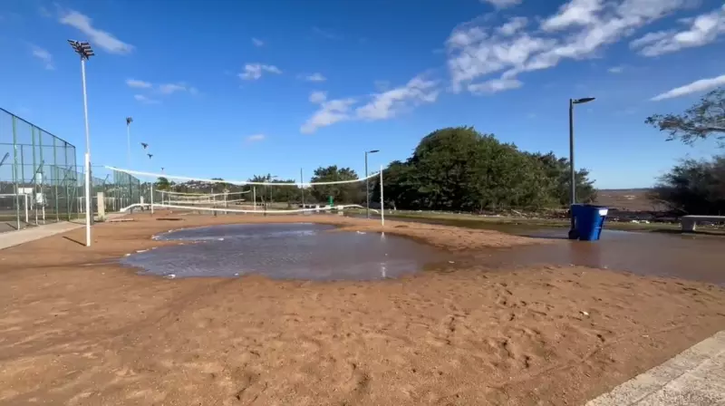 Guaíba ultrapassa cota de alerta pelo 4º dia e água invade orla de Porto Alegre