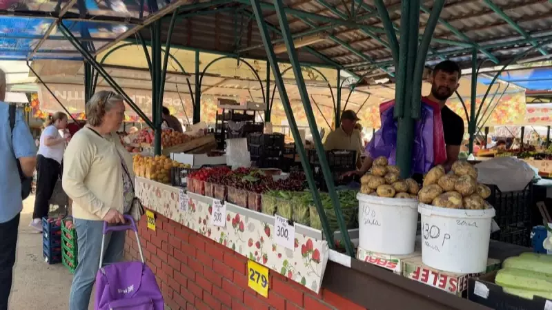 Guerra na Ucrânia dispara preços de alimentos na Rússia: crise afeta população