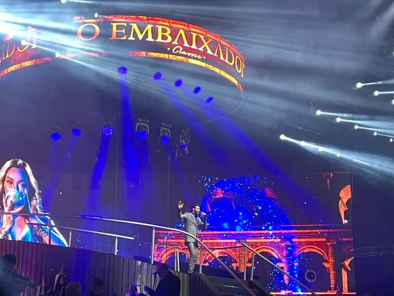 Gusttavo Lima emociona fãs com show 'O Embaixador Classic' na Arena da Amazônia