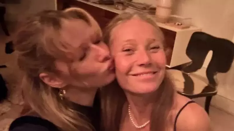 Gwyneth Paltrow aparece topless e recebe comentário hilário da filha — veja a reação