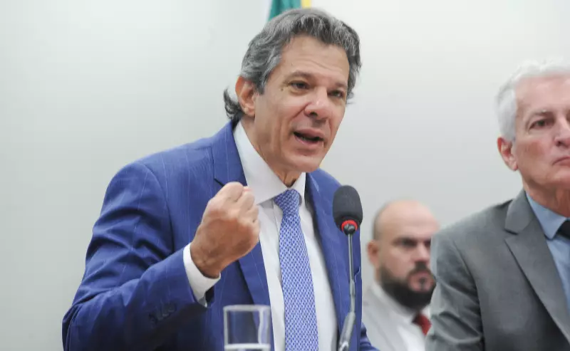 Haddad rebate críticas de Nikolas e Jordy na Câmara: 'Molecagem sem fundamento'