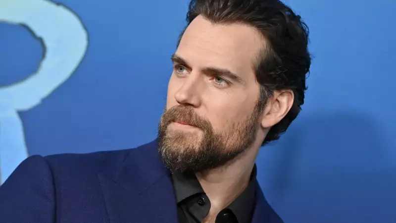 Henry Cavill Surpreende Fãs com Novo Visual: Confira o Corte de Cabelo do Ator!