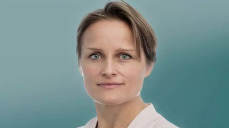 Histórico: Conheça a primeira mulher a comandar o MI6, o serviço secreto britânico