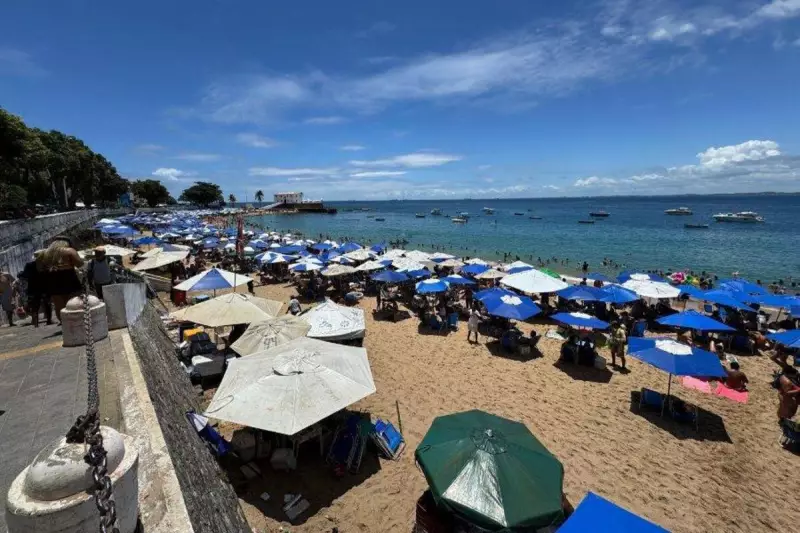 Homem é encontrado morto na Praia do Porto da Barra, em Salvador: entenda o caso
