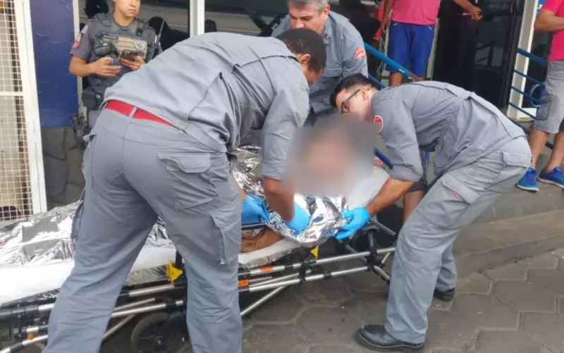Homem é esfaqueado após briga em frente ao Bom Prato em Franca, SP