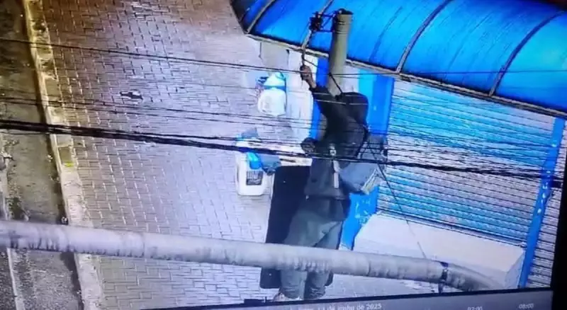 Homem é preso ao furtar fios de semáforo em Ferraz de Vasconcelos: entenda o caso