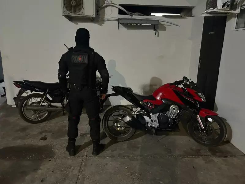 Homem é preso após tentar fugir da PM com moto roubada e família na garupa em Teresina