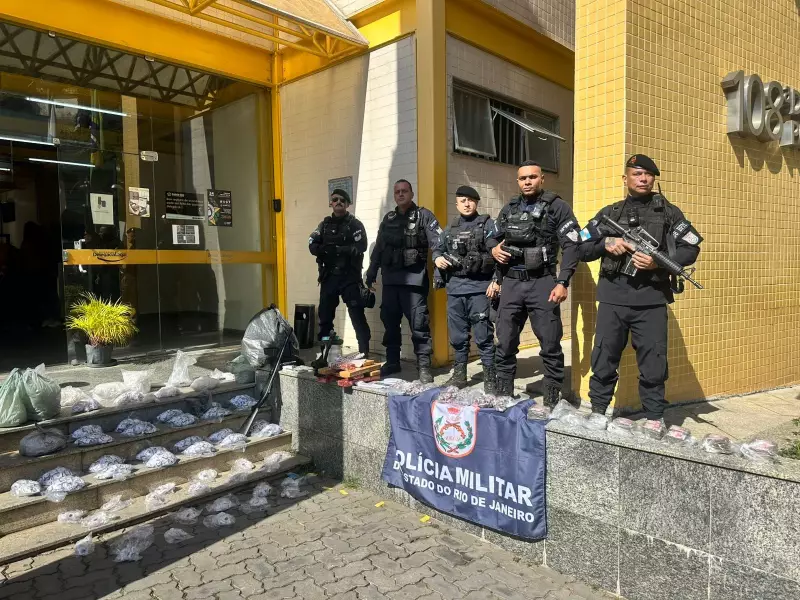 Homem é preso com armas falsas e grande quantidade de drogas em Três Rios