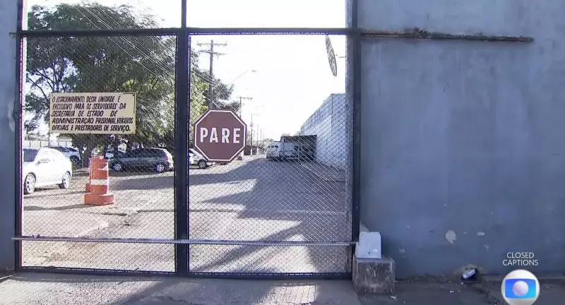 Homem que destruiu relógio em ato no 8 de janeiro volta para o presídio após decisão judicial