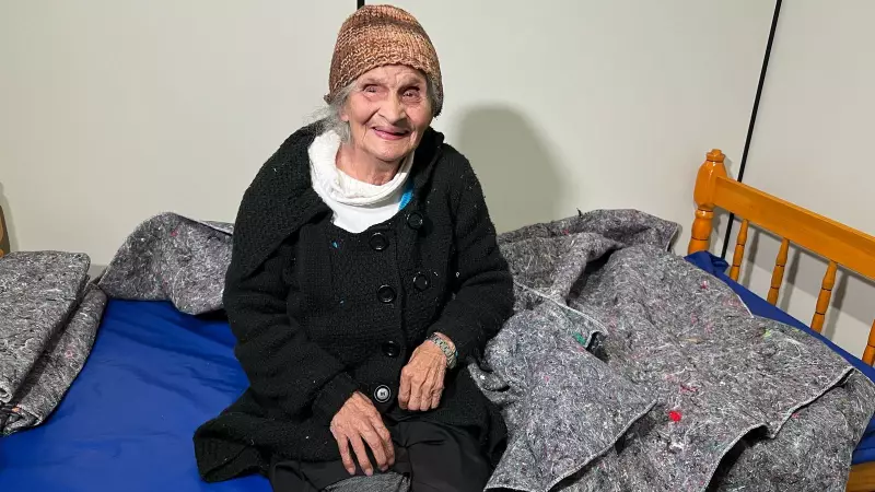 Idosa de 104 anos enfrenta enchente no RS com calma: "Já estou acostumada"
