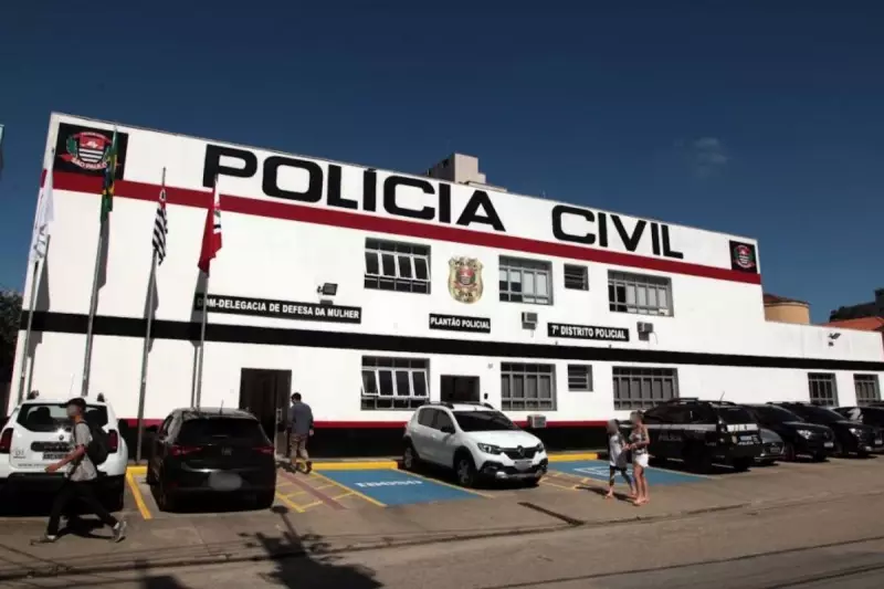 Idosa morre após queda de prédio no litoral de SP: tragédia choca moradores