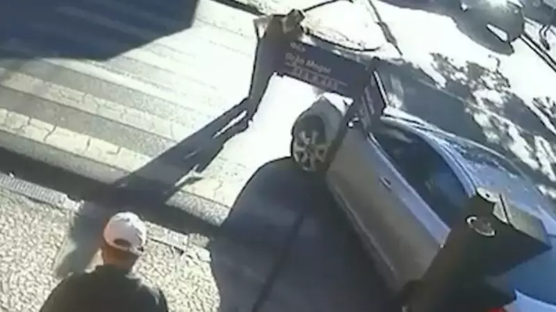 Idoso sofre traumatismo craniano após ser atropelado em faixa de pedestres em BH
