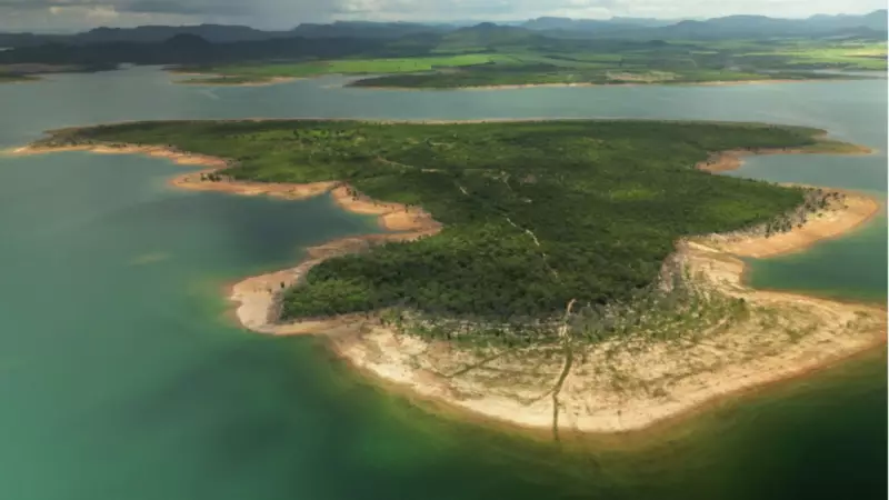 Ilha particular à venda em Goiás por R$ 50 milhões: oportunidade única no coração do Brasil