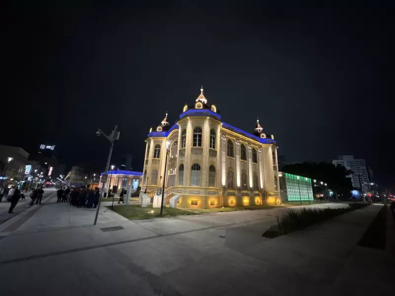 Iluminação Cênica Transforma Prédios Históricos de Itajaí em Atrativos Noturnos