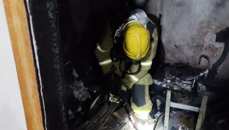 Incêndio destrói casa em Governador Valadares durante a madrugada; veja detalhes