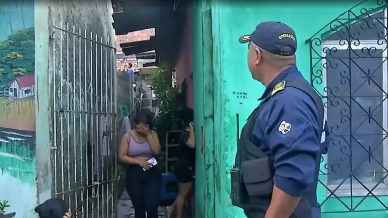 Incêndio destrói residência no bairro Condor, em Belém: veja imagens chocantes
