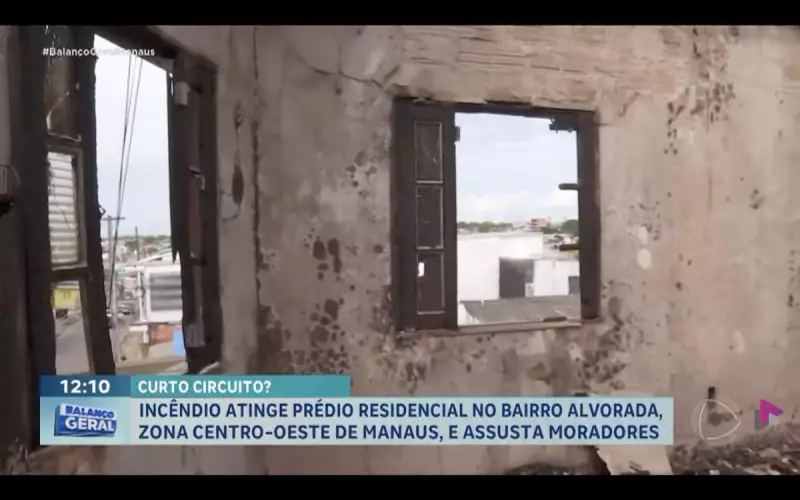 Incêndio em prédio residencial em Manaus destrói dois apartamentos