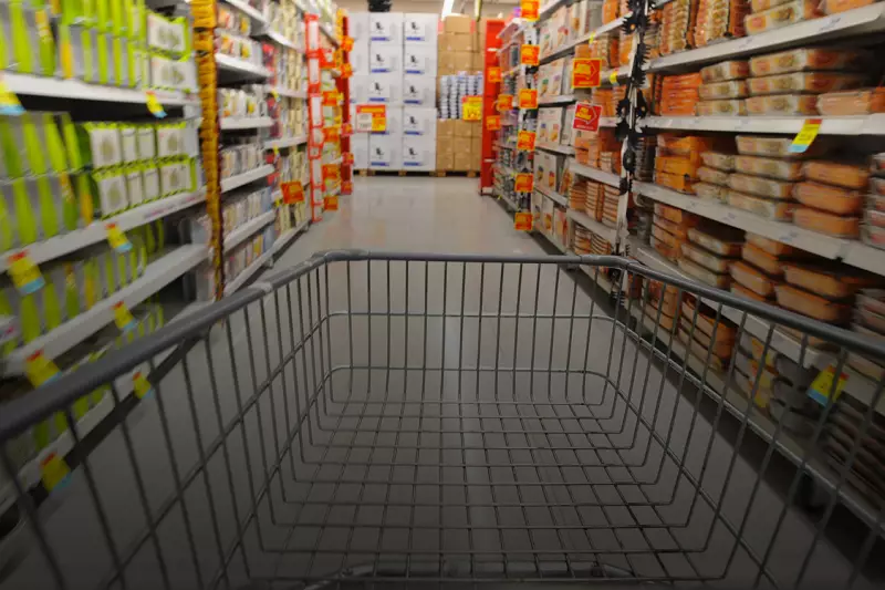 Inflação desacelera para 0,26% em setembro com deflação nos alimentos: entenda os números