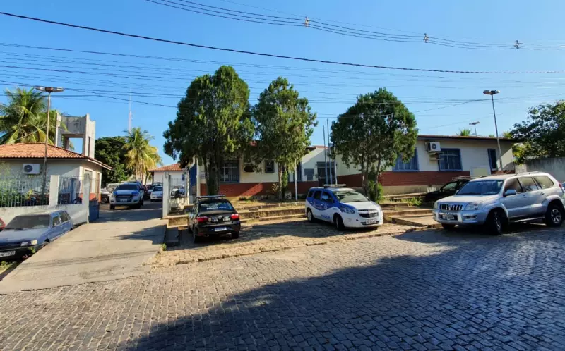 Invasão a residência na Bahia: bandidos roubam eletrônicos e deixam vítima em pânico